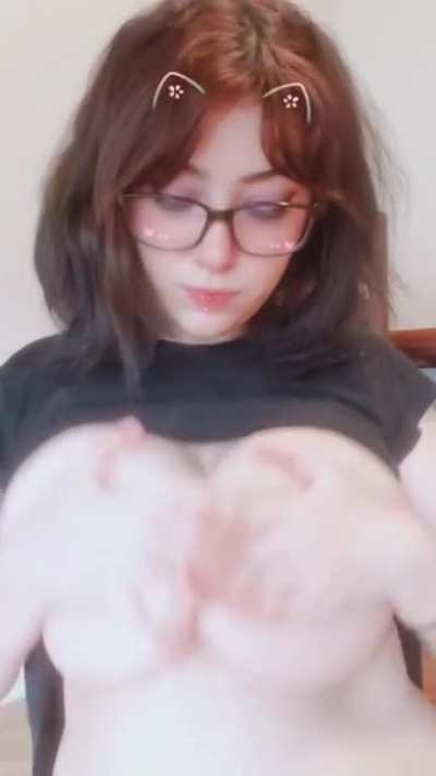 have you ever seen a kitty with huge tits? 💘 [OC]