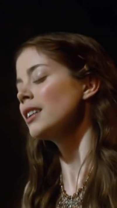 Charlotte Hope in Game of Thrones (CROPPED FOR MOBILE, BRIGHTENED, 3 MIC)