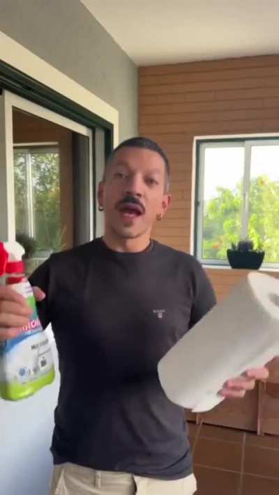 How to clean glass properly