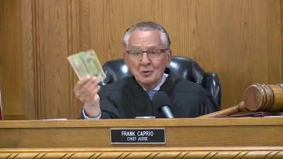 Judge Frank Caprio settles 250$ worth of fines and gives 25$ to pay for guys Uber who had 92¢ in his account and walked 5 miles just so he could make it to court