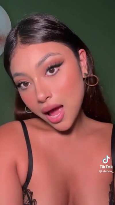 @aleboo_