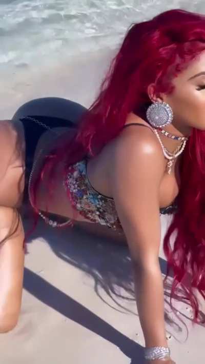 she got that crazy arch