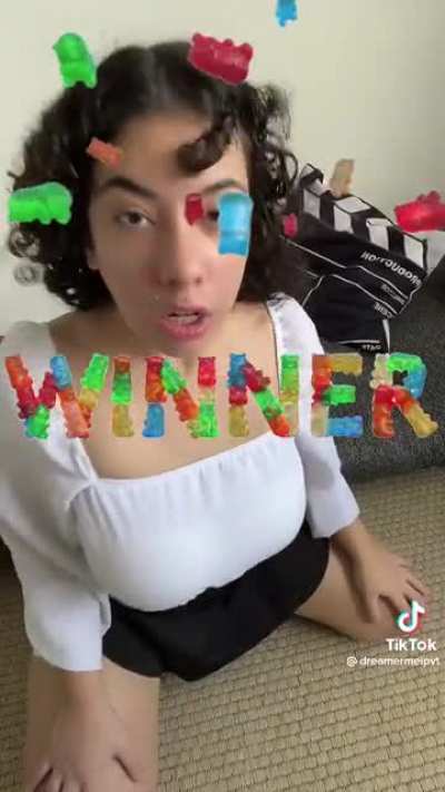 👅
