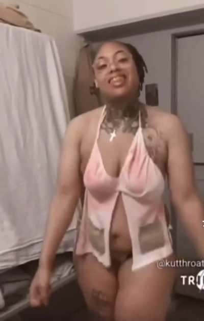 Ain’t no upskirt but lock me in the women prison right NOOOOWWWW.