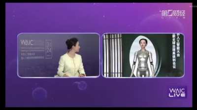 可能是今年最尴尬的一段视频