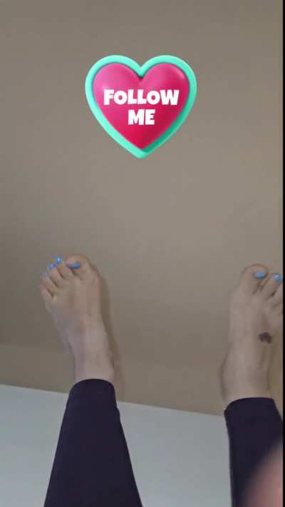 Feet in the air!