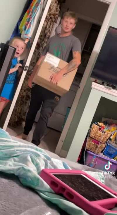 she scared him in lower case