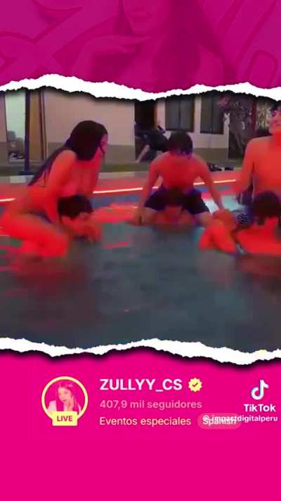 Zully fiesta en piscina en bikini