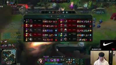 T1 Gumayusi with the INSANE play