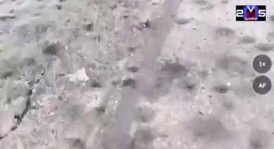 Russian Soldiers Wipe out Squads Of Ukrainian Soldiers In a trench with zero casualties on Russian Side