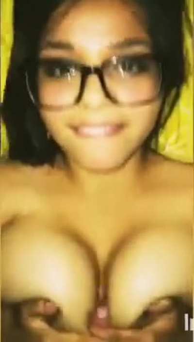 Gorgeous Latina Gets Facial