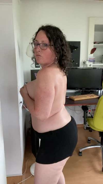 Would you fuck me raw or use a condom?