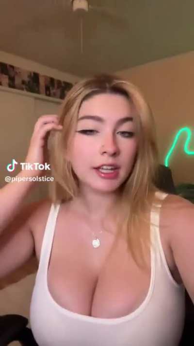 @pipersolstice