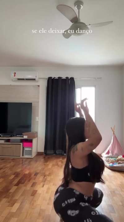 Tainá costa
