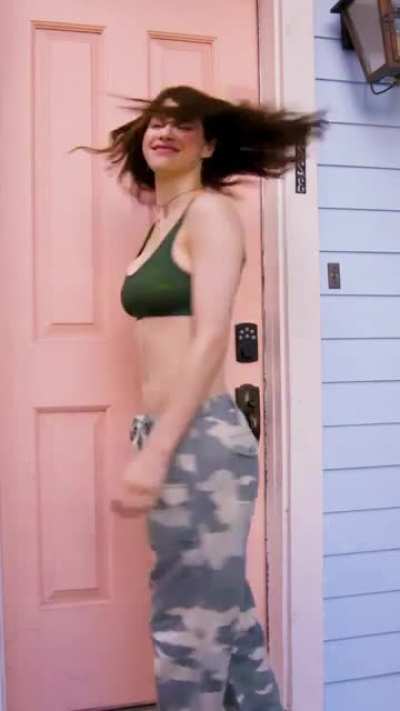 Alexandra Daddario