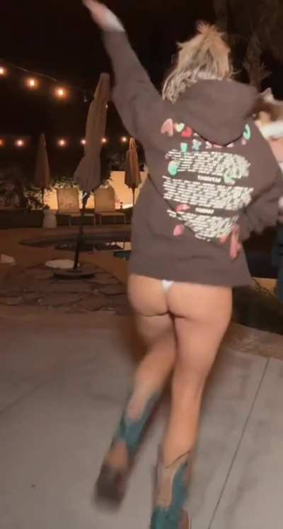 CJ Perry 