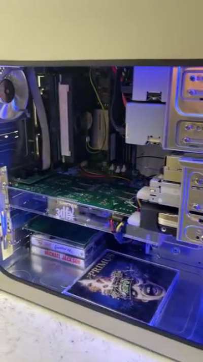 Windows 98 is plug and pray.