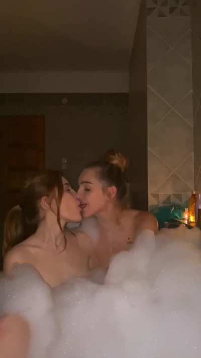 Jia Lissa and Cerise Spice