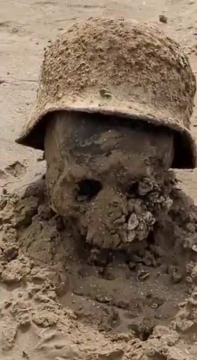 The flood of the Dnieper washed away the German military graves of the Great Patriotic War