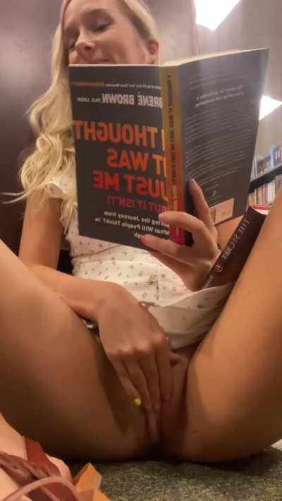 Fingering myself at a Bookstore 📚 [GIF]