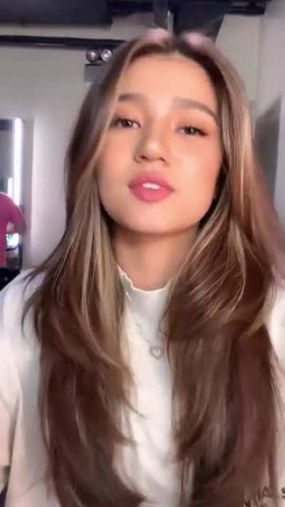 Belle Mariano