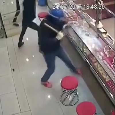 Ice Robbers
