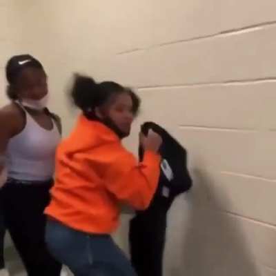 Bully gets what she deserves.
