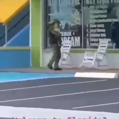 É