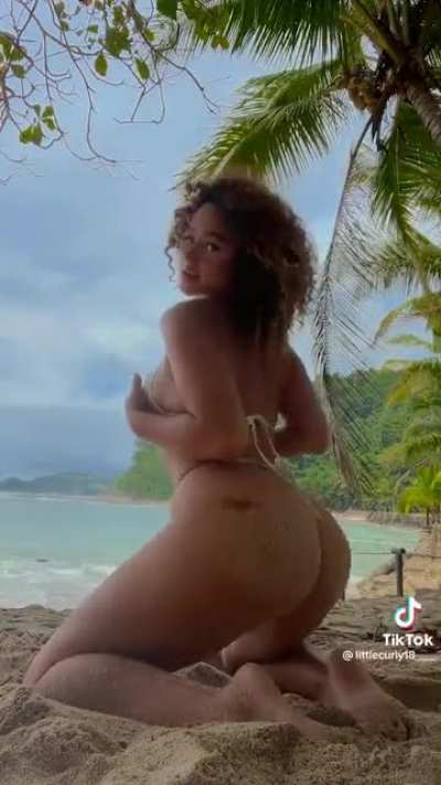 Rate this latina thot