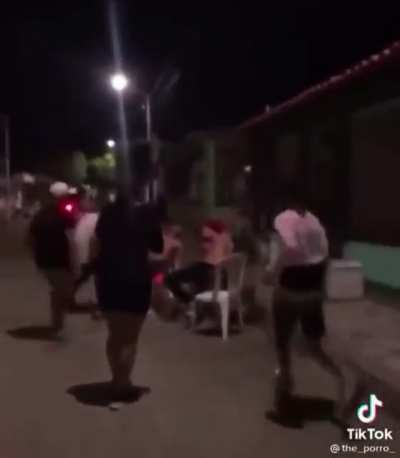 ÖLÜM BİR KURŞUN KADAR YAKIN TİKTOK İSE SADECE ÖLÜM KADAR UZAK...