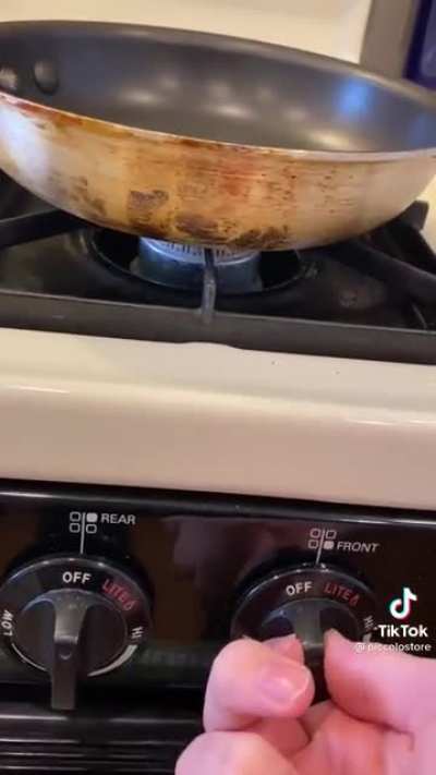 Gas
