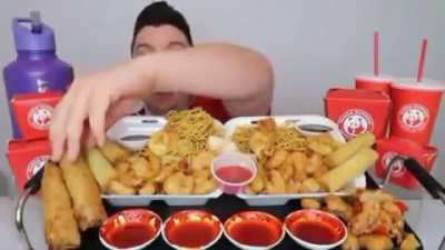 ele tá de dieta gente...