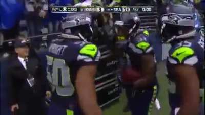 [Highlight] Bruce Irvin picks six off Derek Car