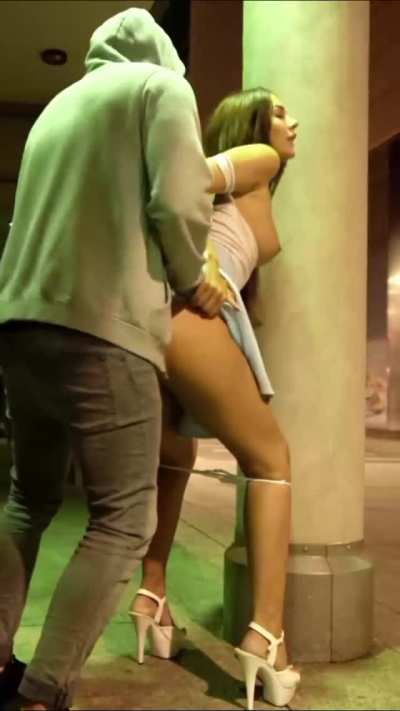 Alley Quickie