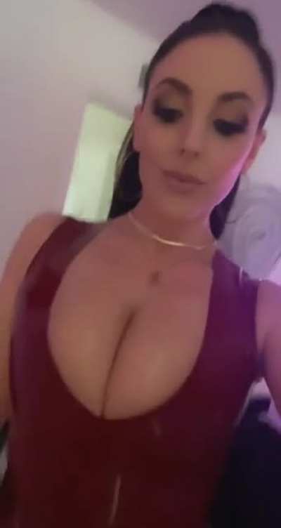 Big Tits Energy