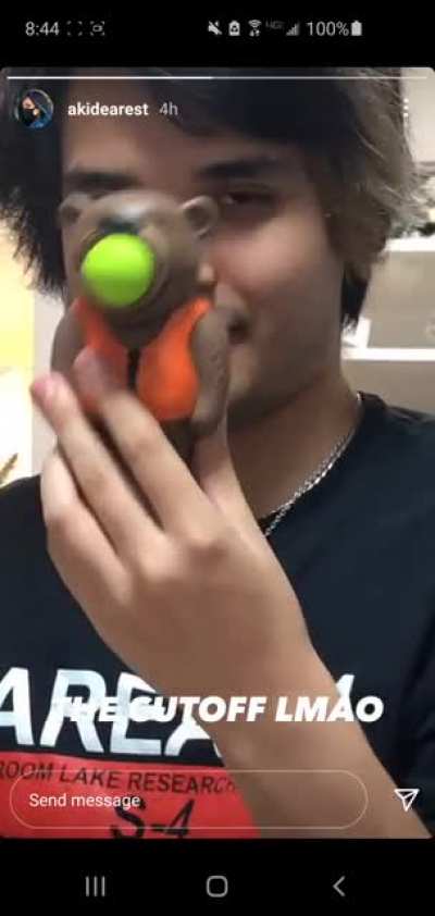 One of my favorite YouTubers talking about a new gift that came in... (sorry for poor crop, video was on Instagram stories)