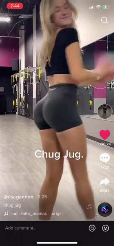 Gym babe