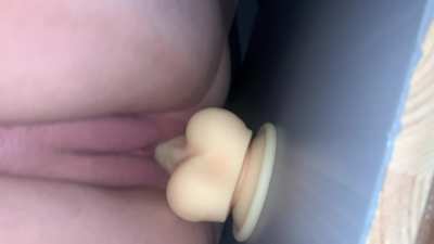 Just picturing a bare cock in me gets me soaked 🤭