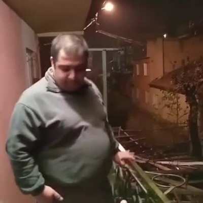 Bruh moment öyle bir andırki mahhalleye ANA canım sıkılıyo diye bağrırsın ve ona biri cevap verir hakketen bölemi oluyo lan bir deneyim sjsjsjsjjsjsjsjsjss
