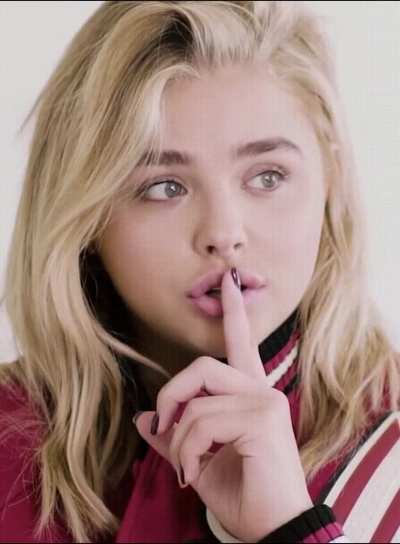 Chloe Grace Moretz, best lips in the business. Imagine how they would feel