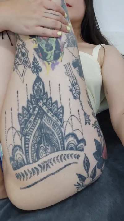 25 yo and a mother, but i need a Reddit crush to eat me out daily!