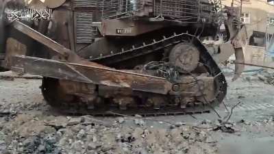 🔻Watch as Hamas soldier takes down 10 IDF soldiers and a tank with a single rpg rocket 🔻