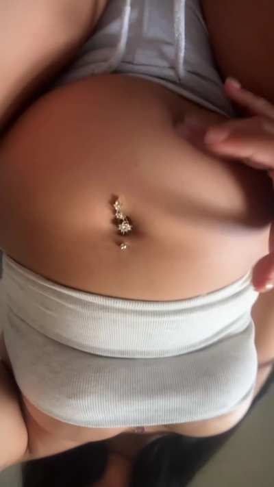 Same belly with a preggy woman even though I'm not one