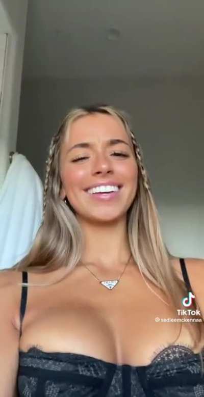 Sadie’s Best Look Yet