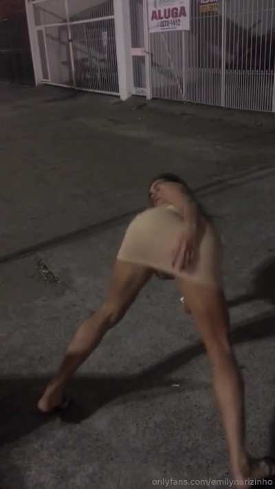 slutty girl letting it all hang out