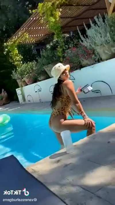 Vanessa Hudgens