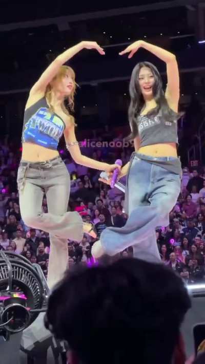 Tzuyu and momo❤️❤️