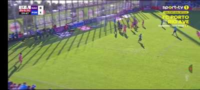 Nacional 0 - FC Porto (1) Bednarek (59)