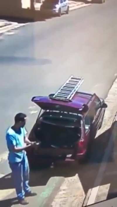 Trunk opening gone wrong.