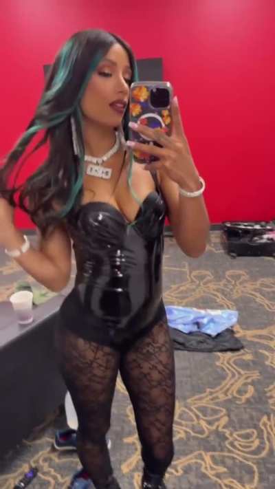 Mercedes Moné